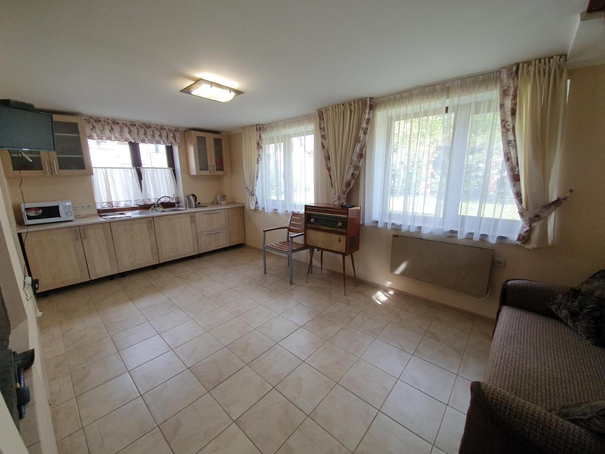 Dacha Koncha Zaspa Kozyn Zewnętrze zdjęcie